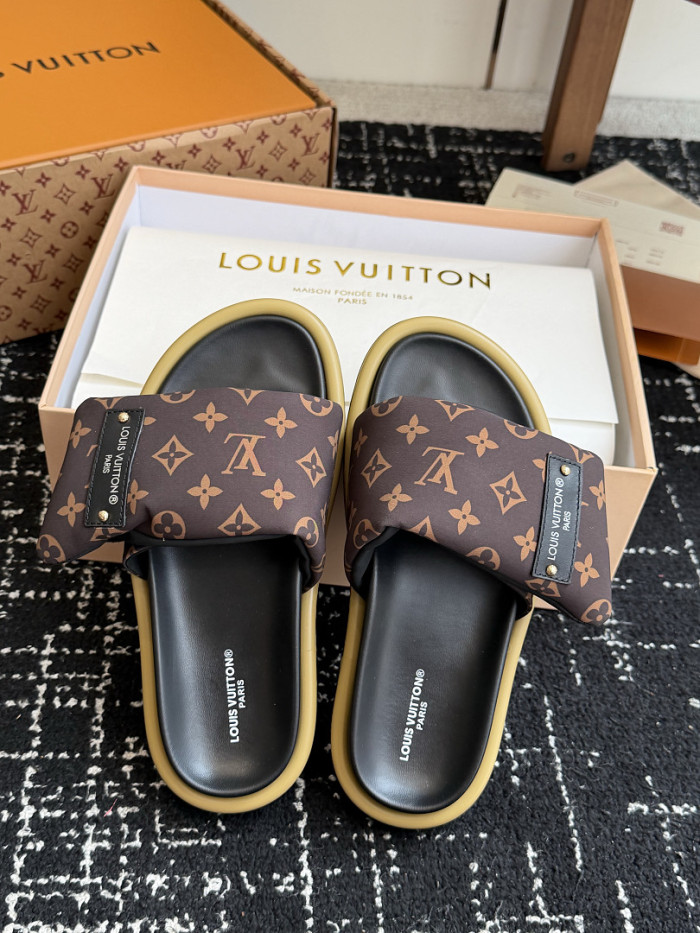 L&V sandal 267