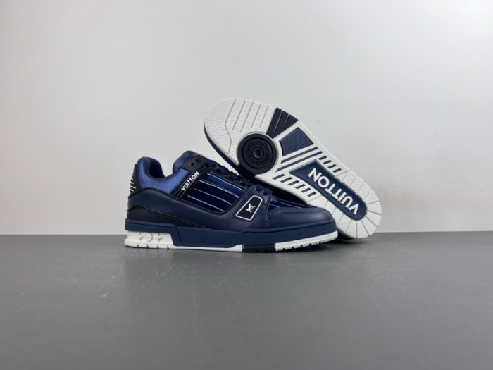 LV snekaers L0000761