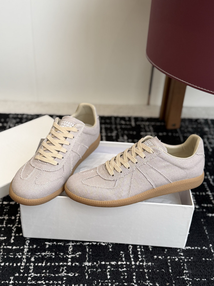 Ma1s0n Marg*e1a CALFSKIN S57WS0440