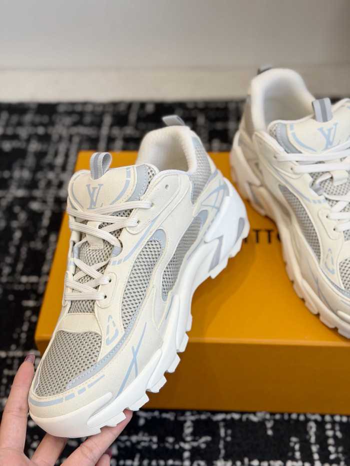 LV sneakers L0000850