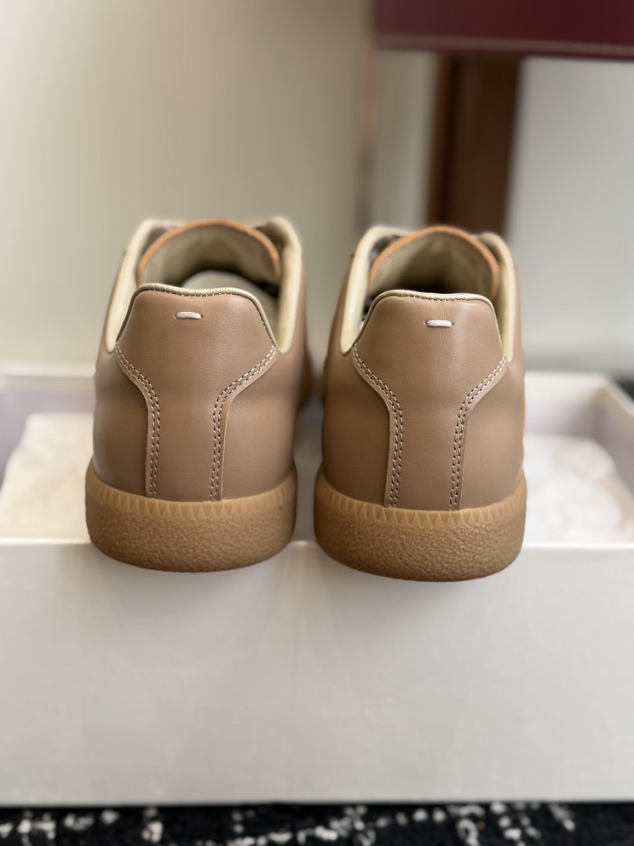 Ma1s0n Marg*e1a CALFSKIN S57WS0444
