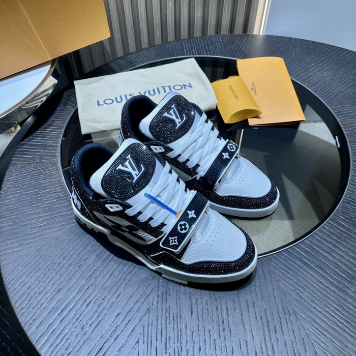 LV snekaers L0000479