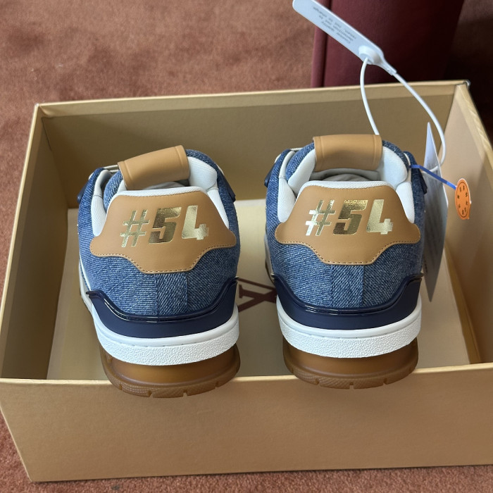 LV snekaers L0000823