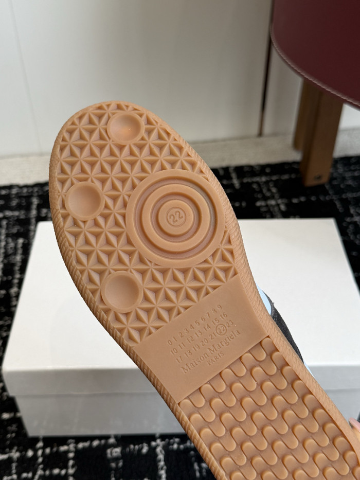 Ma1s0n Marg*e1a CALFSKIN S57WS0398