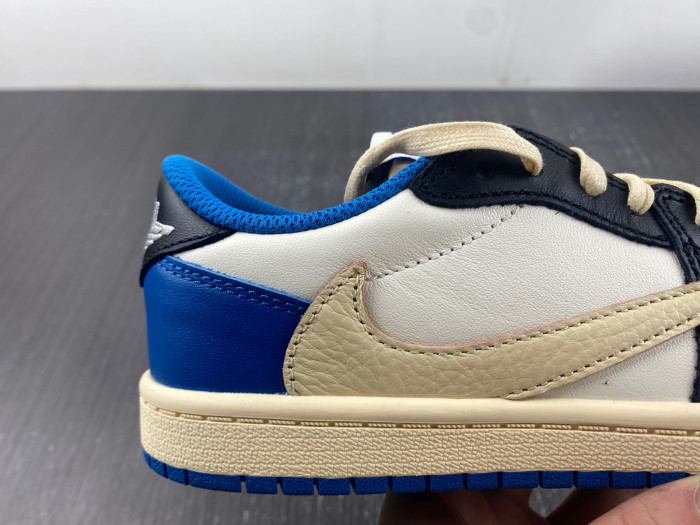 TRAVIS SCOTT X AIR JORDAN 1 LOW Fragment KIDS DM7866 140