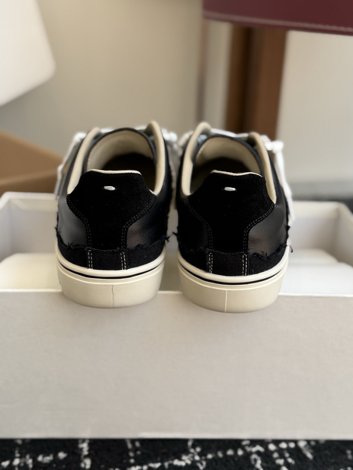 Ma1s0n Marg*e1a CALFSKIN S57WS0418