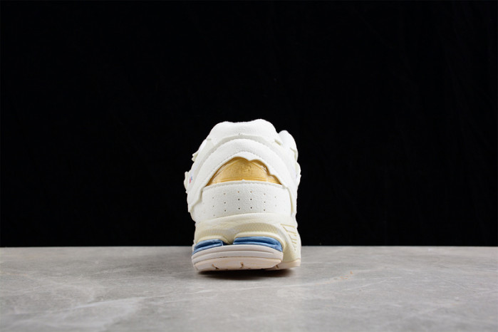 New Balance 2002 M2002RDC