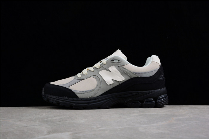 New Balance 2002 M2002RBA