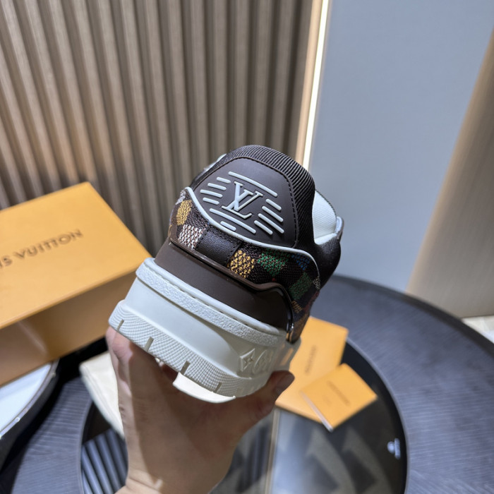 LV snekaers L0000521