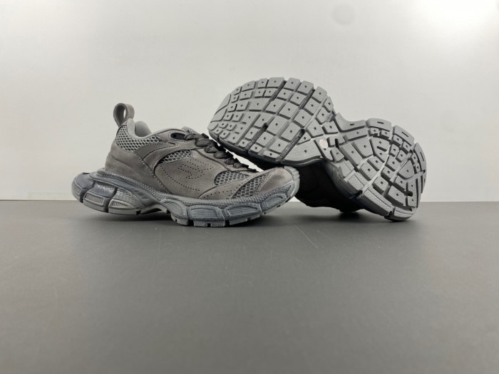 BALENCIAGA 3XL SNEAKER W3XLH 0210