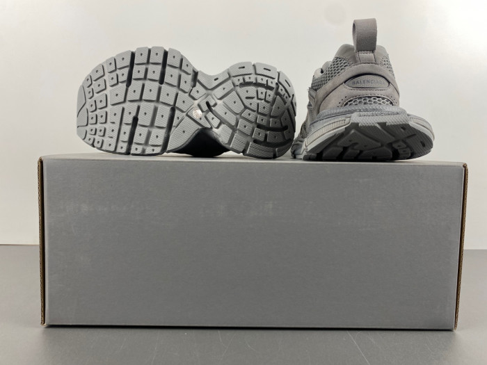 BALENCIAGA 3XL SNEAKER W3XLH 0210