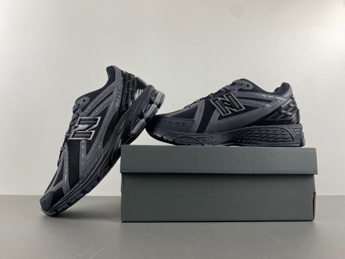 New Balance 1906R Black Phantom M1906RLB