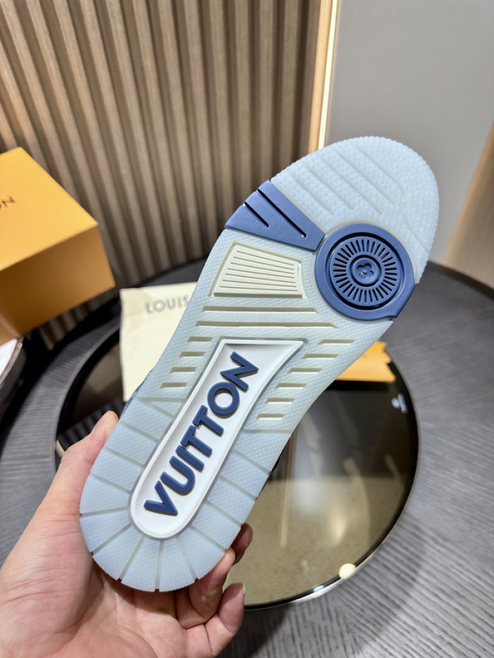 LV snekaers L0000415