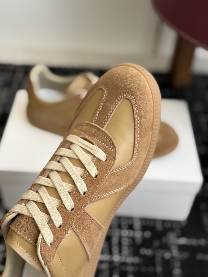 Ma1s0n Marg*e1a CALFSKIN S57WS0437