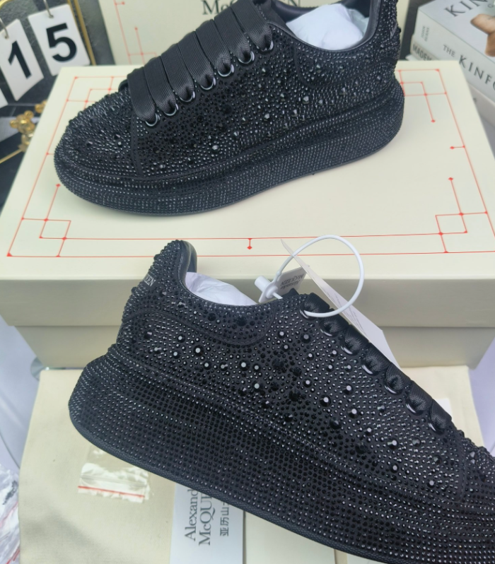 A1exa*der MCQ217