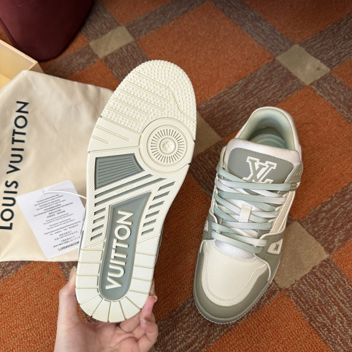 LV snekaers L0000422