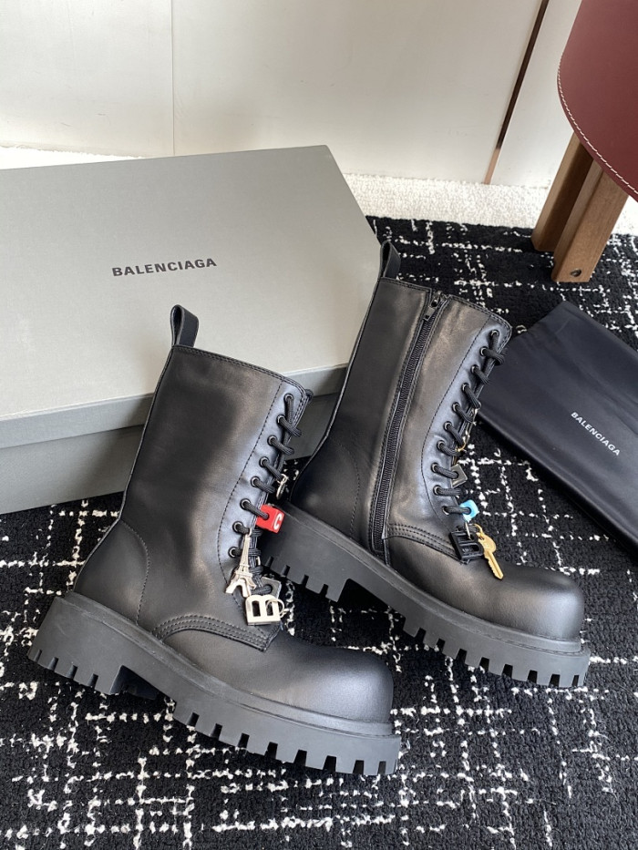 Ba1en*iaga Boots 80000290