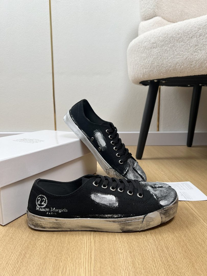 Ma1s0n Marg*e1a CALFSKIN S57WS0369