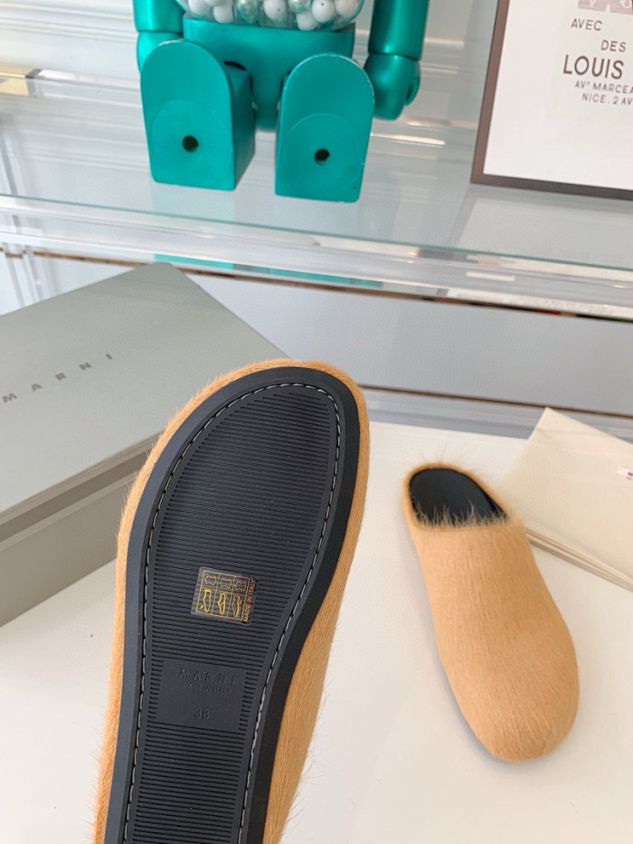 Marni Slides M014