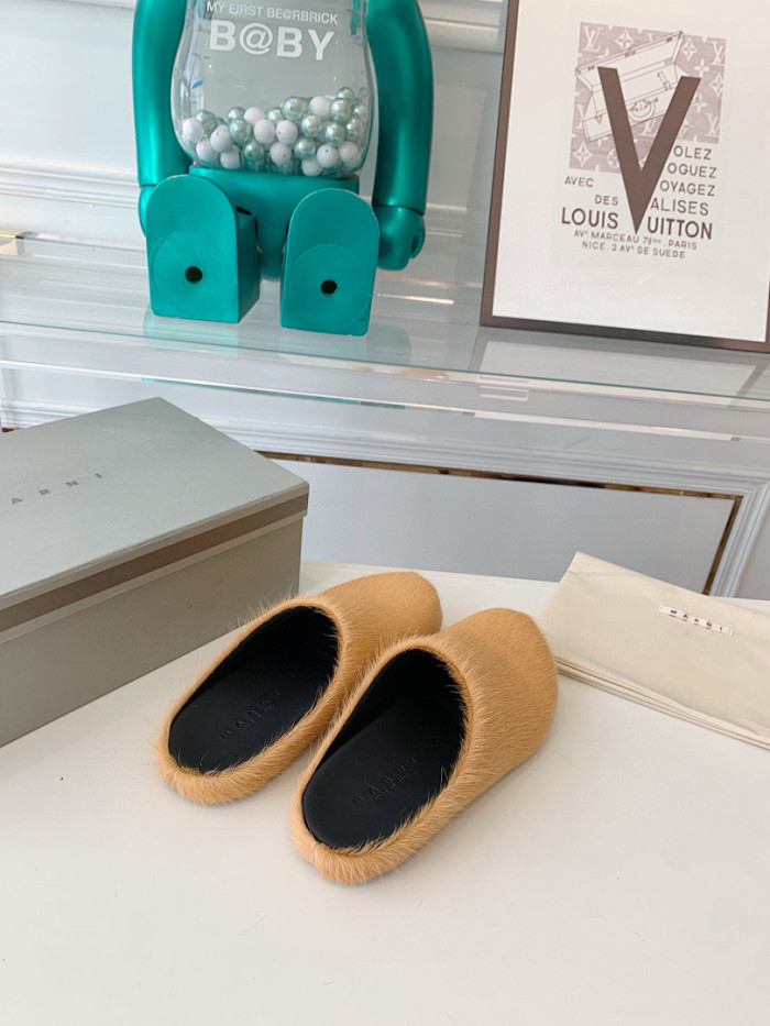 Marni Slides M014