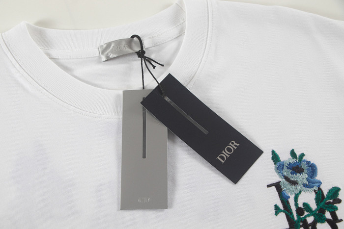 D1OR T-SHIRT DR62
