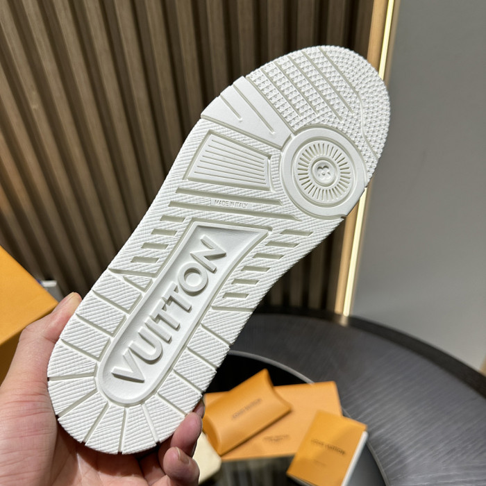 LV snekaers L0000702