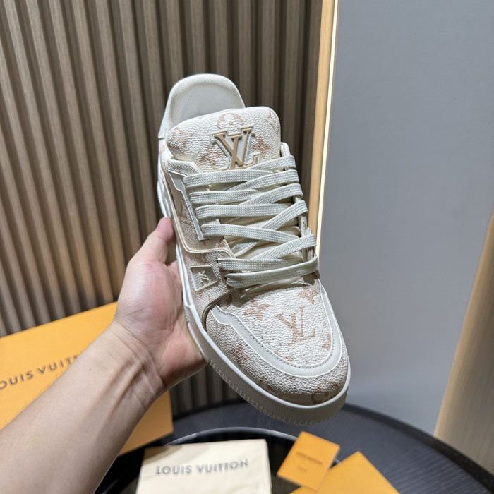 LV snekaers L0000887