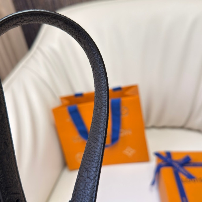 L*V Belt 32