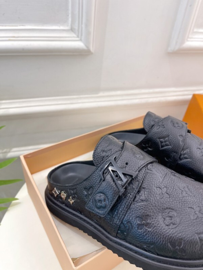 L&V sandal 241