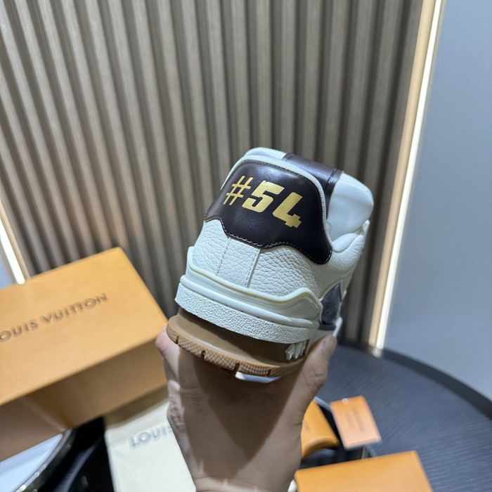LV snekaers L0000741