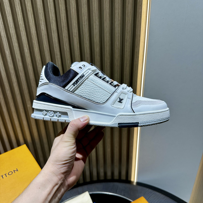 LV snekaers L0000677