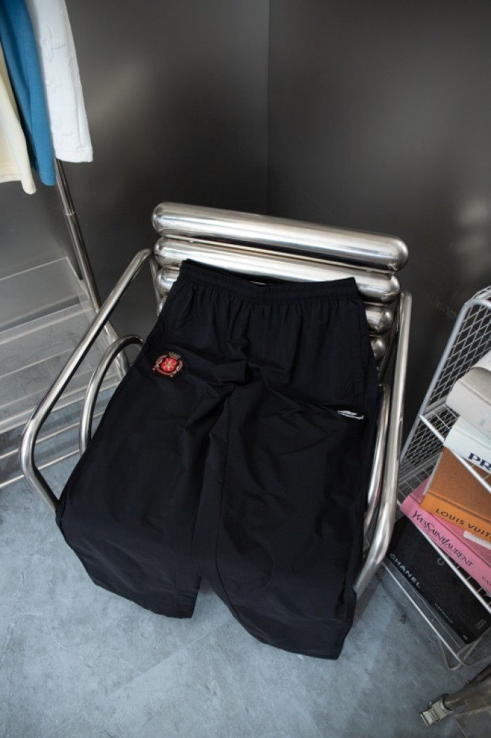 Balenciag* pants Bh101