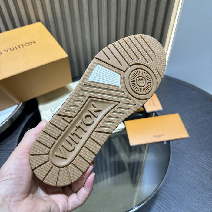 LV snekaers L0000743