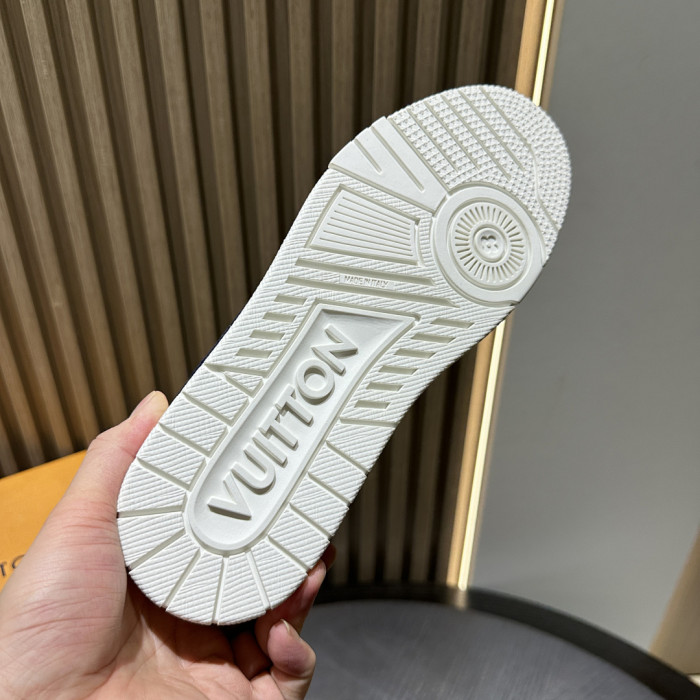 LV snekaers L0000697