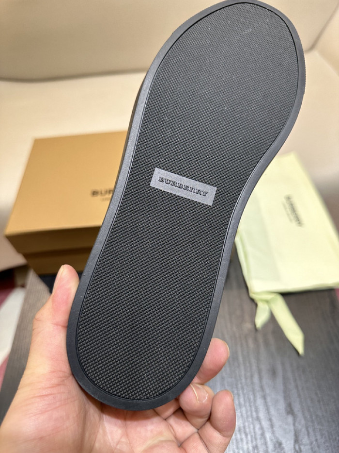 BUR*ERRY SHOES BBY95