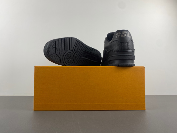 LV snekaers L0000537