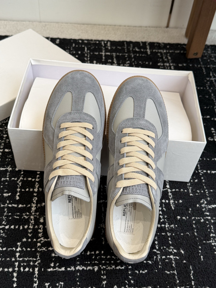 Ma1s0n Marg*e1a CALFSKIN S57WS0396