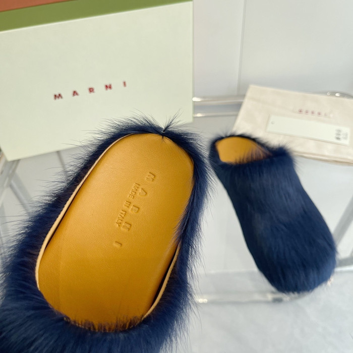 Marni Slides M011