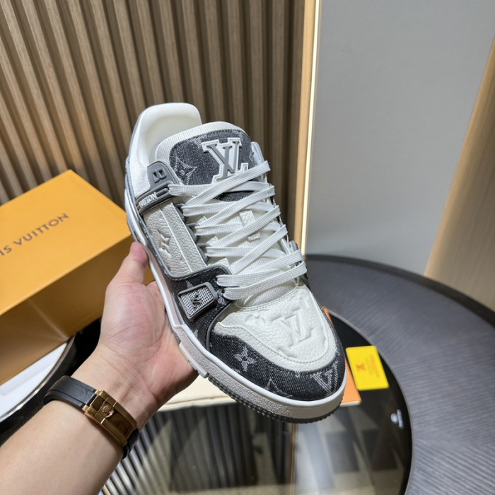 LV snekaers L0000441