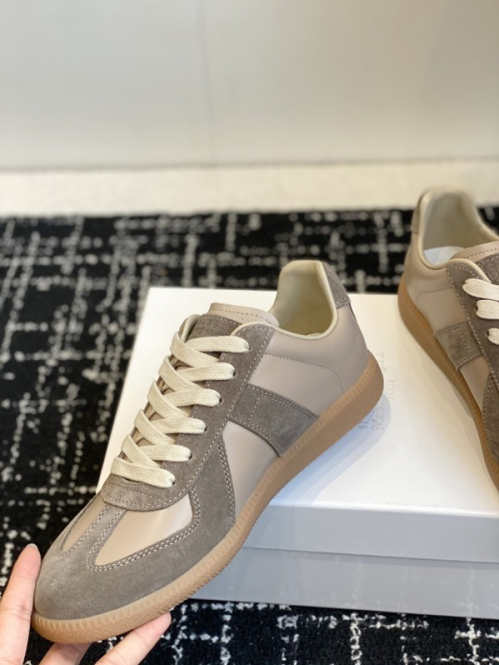 Ma1s0n Marg*e1a CALFSKIN S57WS0345