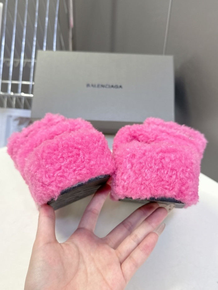 Balenciag* Sandal BS88