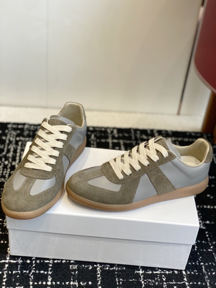 Ma1s0n Marg*e1a CALFSKIN S57WS0342