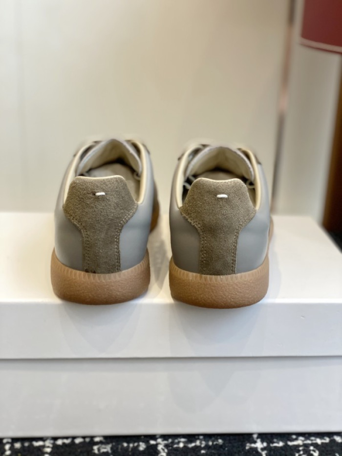 Ma1s0n Marg*e1a CALFSKIN S57WS0342