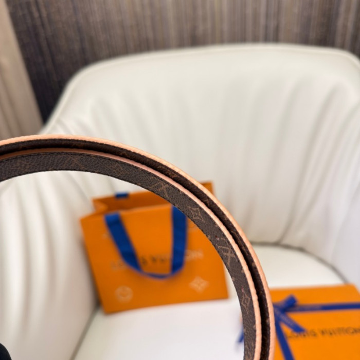 L*V Belt 30