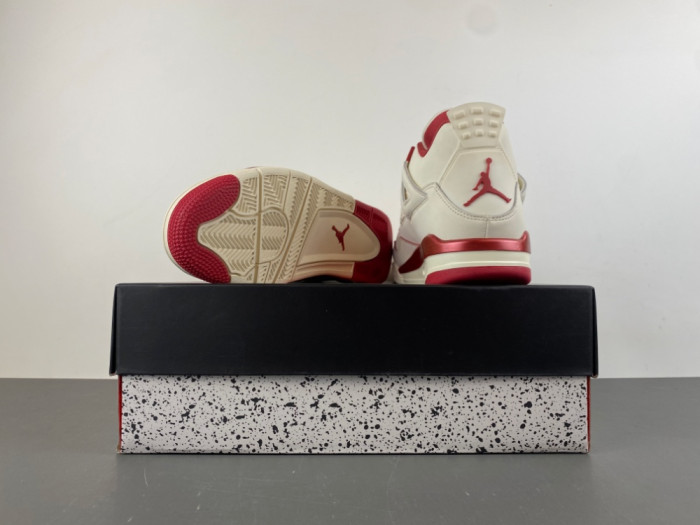 Air Jordan 4 Retro Pale Ivory Sierra Red HV0823-108