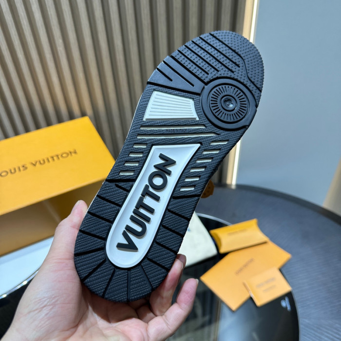 LV snekaers L0000524