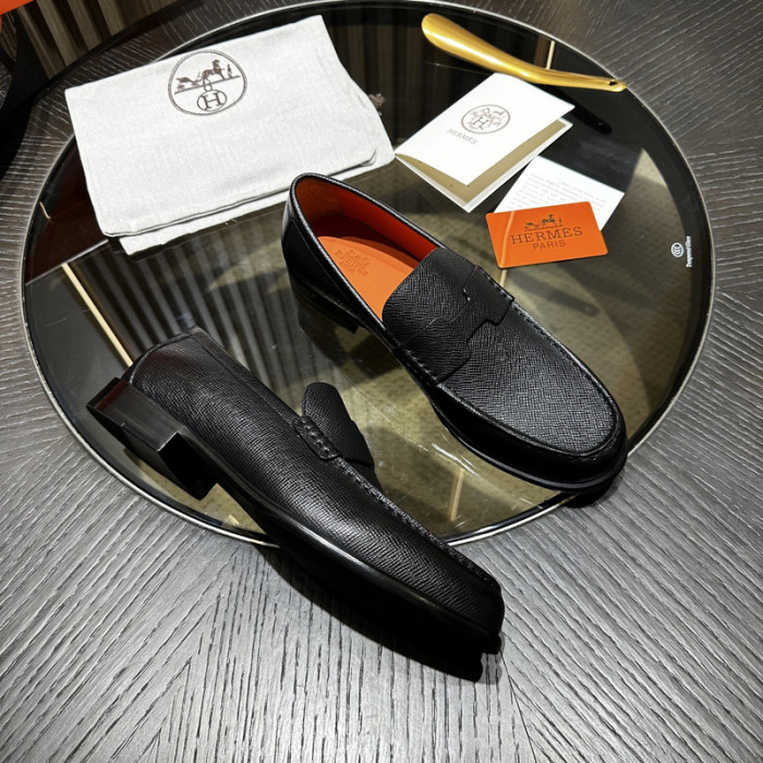 Hermes loafers HM056