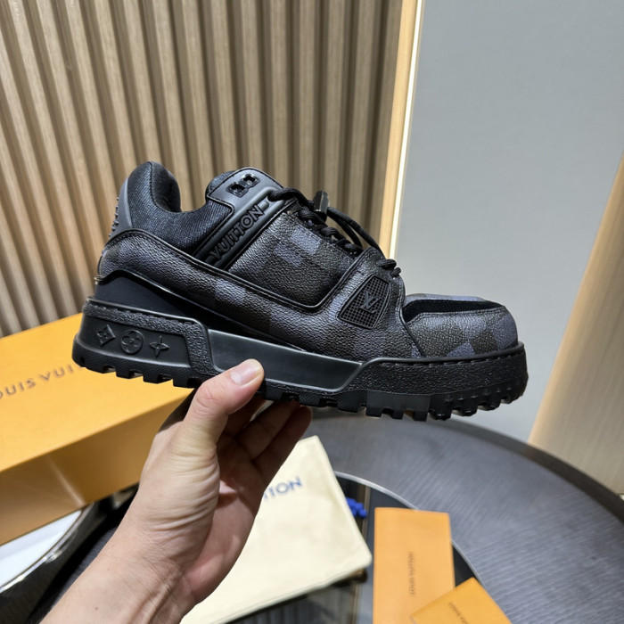 LV snekaers L0000546