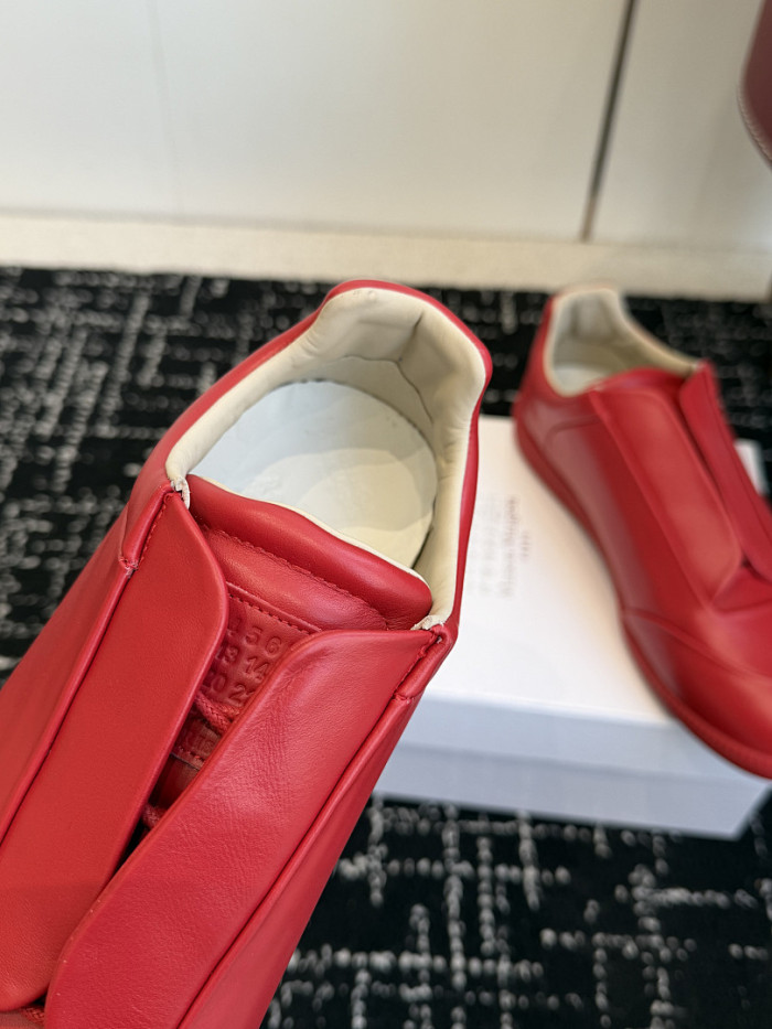 Ma1s0n Marg*e1a CALFSKIN S57WS0366