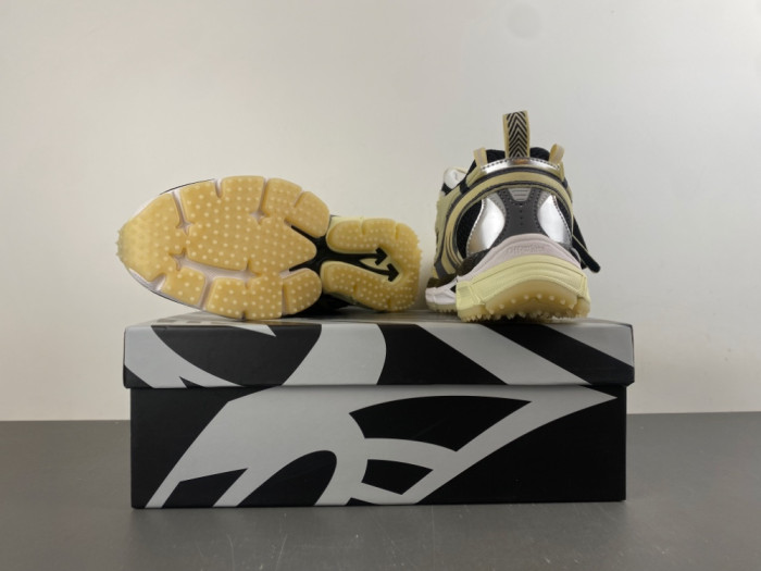 Off-White Be right back OWIA289F50